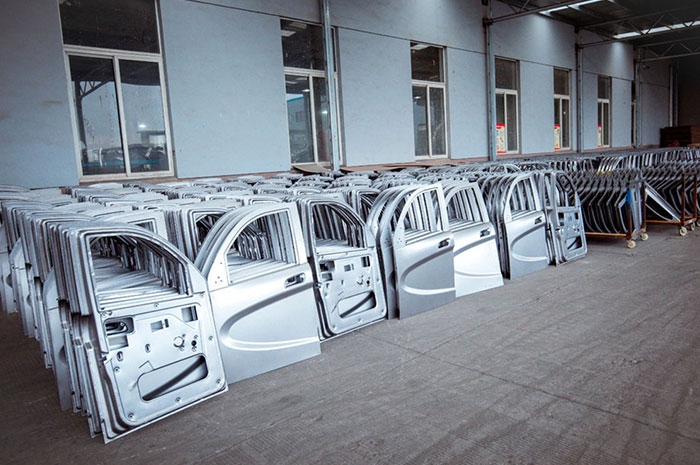 電動車車門