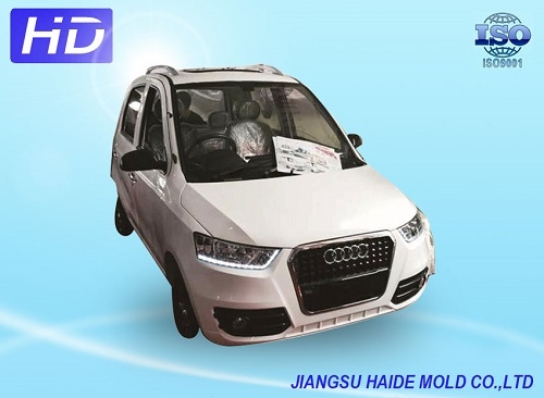 Electric four wheeled vehicle
